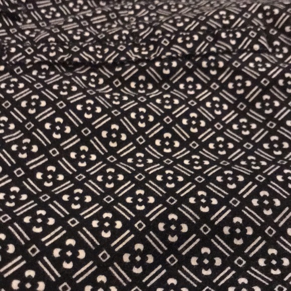 Shorts - Picture 3 of 6